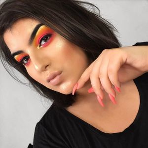 Meet your Posher, Celina